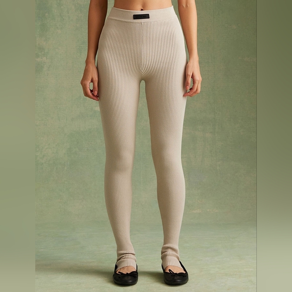 Fear of God ESSENTIALS Women's Silver Cloud Ribbed Core Leggings Sz XL